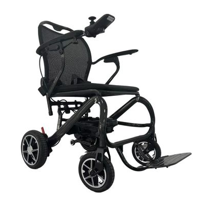 300 libras de capacidad de carga silla de ruedas eléctrica con diseño plegable y material de fibra de carbono