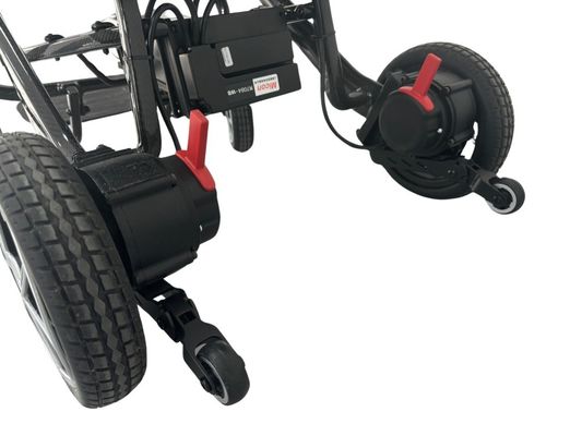 300 libras de capacidad de carga silla de ruedas eléctrica con diseño plegable y material de fibra de carbono