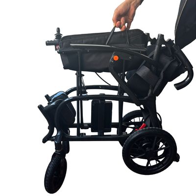 Silla de ruedas de movilidad eléctrica con un peso de 11,5 kg y una capacidad de carga de 300 libras